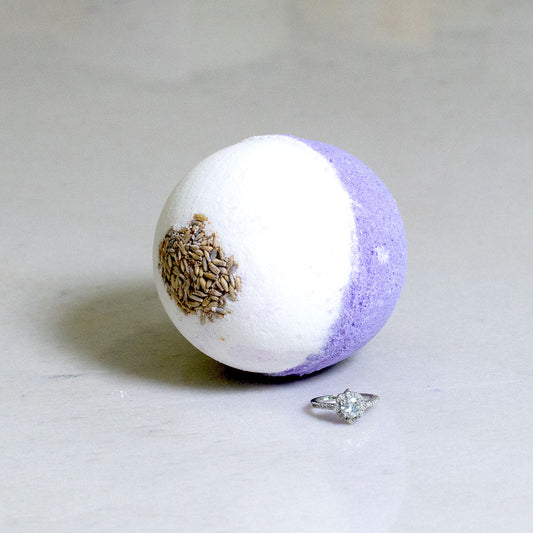 Dreamy Lavender 10oz Jewelry Bath Bomb - SkyWaves